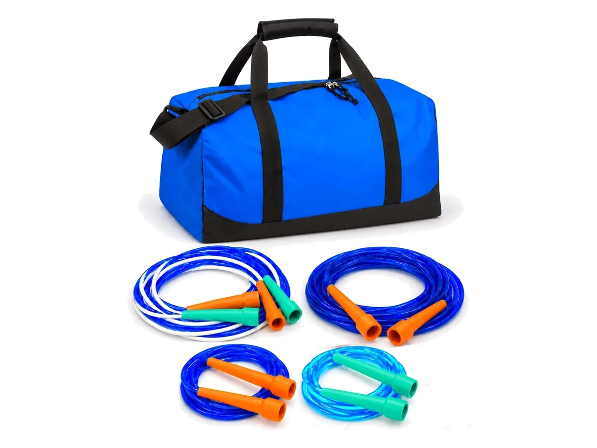 The skip-hop Young Leaders skipping rope set: speed ropes, Double Dutch ropes and a long rope with the blue duffel kit bag